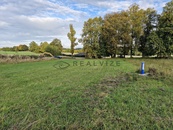 Prodej velkého pozemku pro bydlení v Dunovicích o výměře 4 046 m2, cena cena v RK, nabízí 