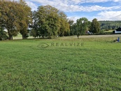 Prodej pozemku pro bydlení u Cehnic s projektem a stavebním povolením o výměře 2 464 m2, cena cena v RK, nabízí 