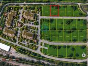 Přes 1 000 m2 pro vlastní dům a zahradu - Hluboká nad Vltavou, cena 7000 CZK / m2, nabízí 