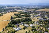 Stavební pozemek 899 m2 s nádherným výhledem na České Budějovice v klidné části Adamova, cena 7190000 CZK / objekt, nabízí 