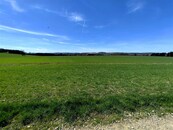 Zemedělské pozemky o výměře 40119 m2 kolem osady Brabec u Nové Včelnice., cena 2690000 CZK / objekt, nabízí 